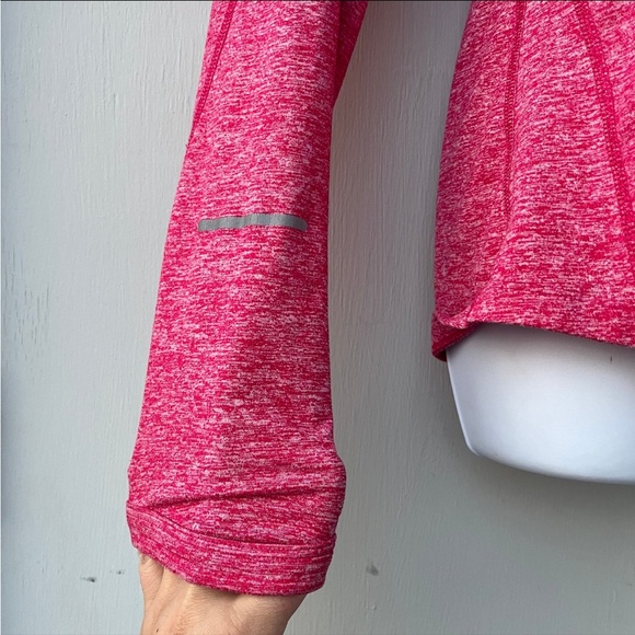 Nike women’s 1/2 zip pink long sleeve medium - Picture 4 of 10
